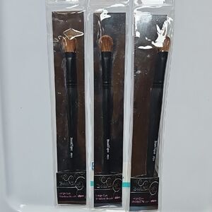 Black Large Eye Shadow Brush